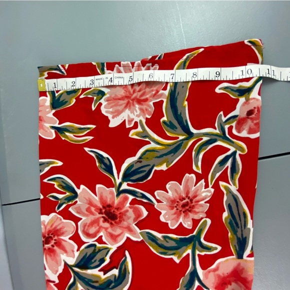 For the Republic Red Floral Bell Sleeve Wrap Surplice Top Sz M - Picture 9 of 11